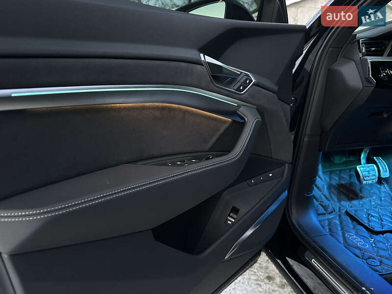 Внедорожник / Кроссовер Audi Q8 e-tron 2023 в Белой Церкви