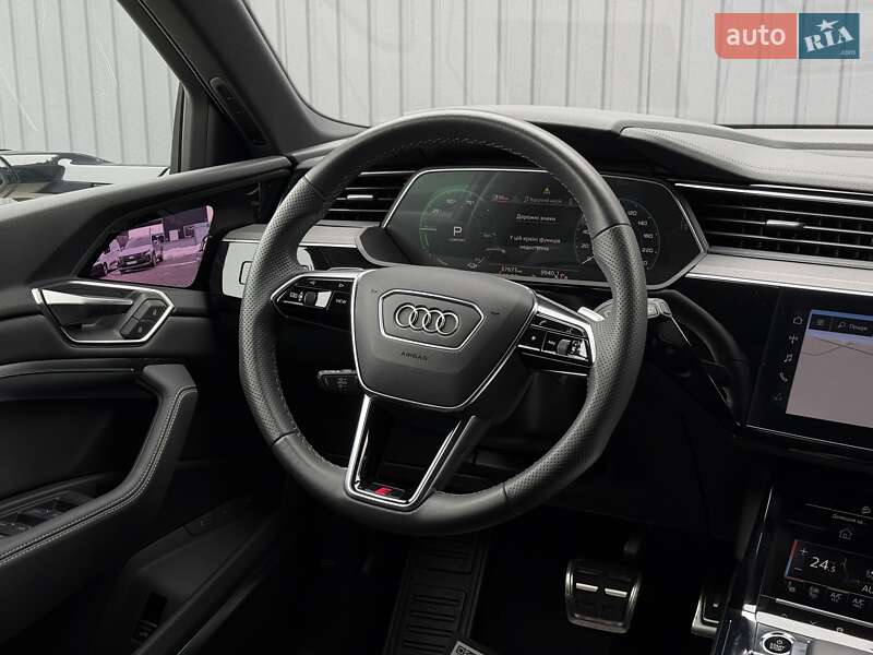 Внедорожник / Кроссовер Audi Q8 e-tron 2023 в Мукачево