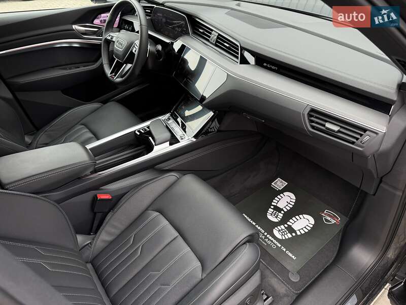 Внедорожник / Кроссовер Audi Q8 e-tron 2023 в Мукачево