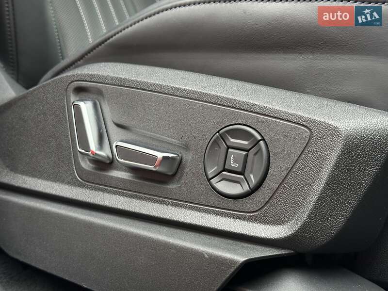 Внедорожник / Кроссовер Audi Q8 e-tron 2023 в Мукачево