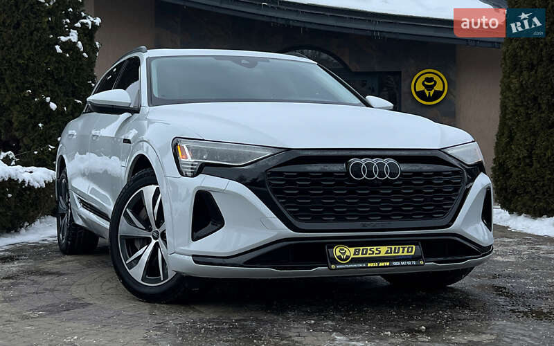 Внедорожник / Кроссовер Audi Q8 e-tron 2024 в Львове