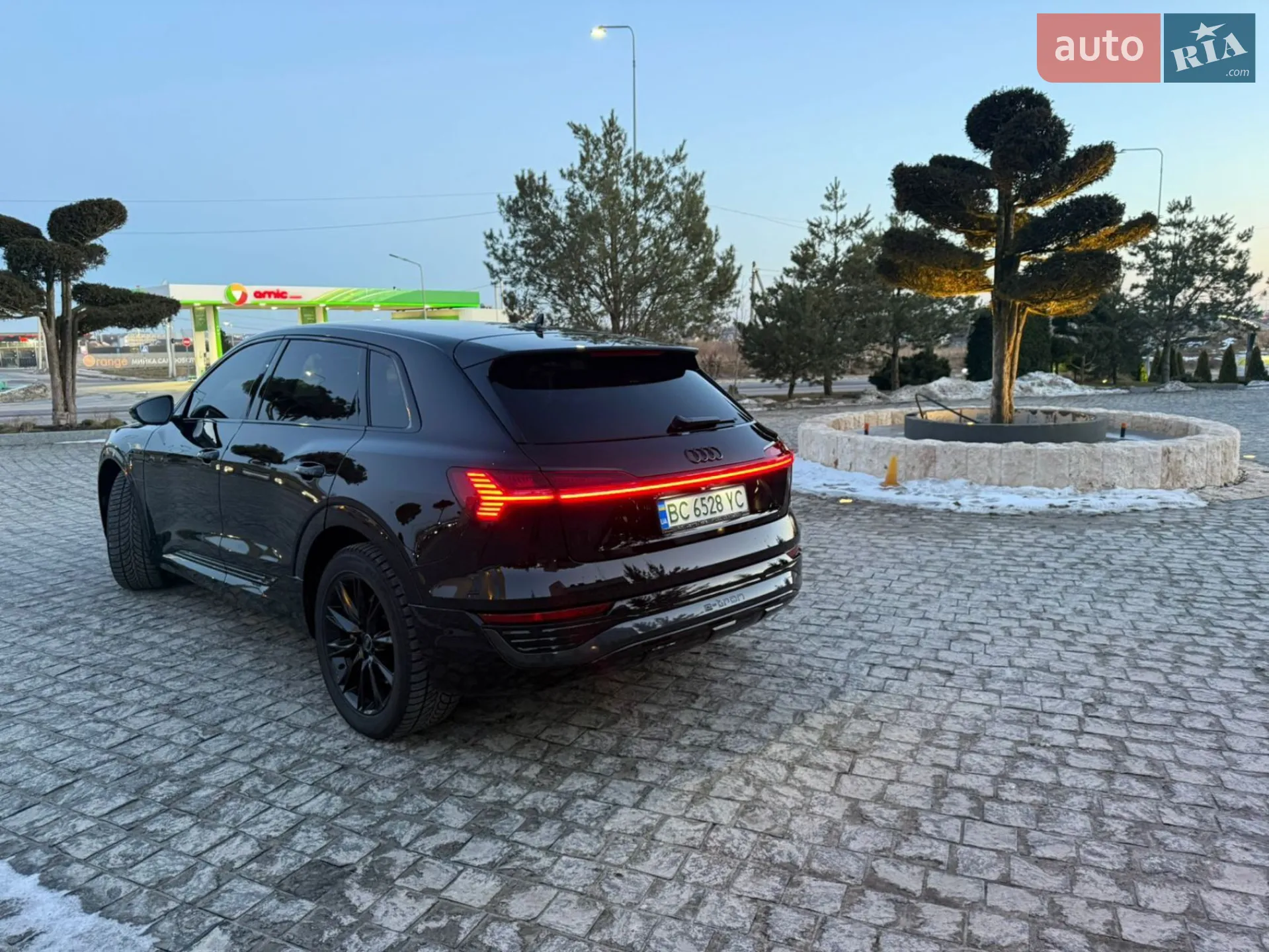 2023 Audi Q8 - мініатюра 3