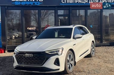 Внедорожник / Кроссовер Audi Q8 e-tron 2023 в Киеве