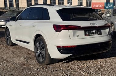 Внедорожник / Кроссовер Audi Q8 e-tron 2023 в Киеве