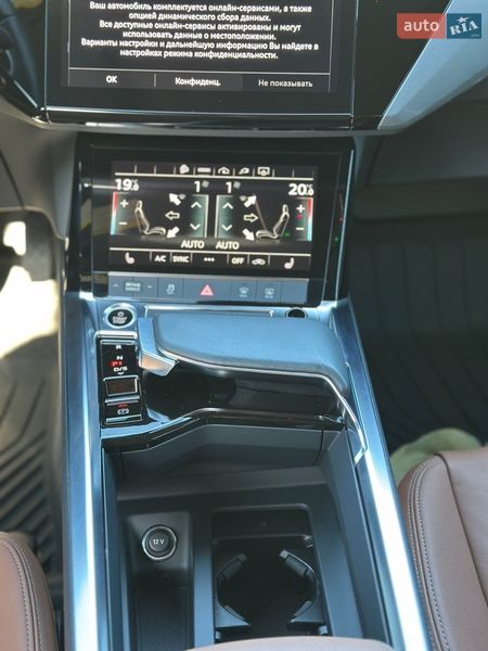 Внедорожник / Кроссовер Audi Q8 e-tron 2024 в Киеве