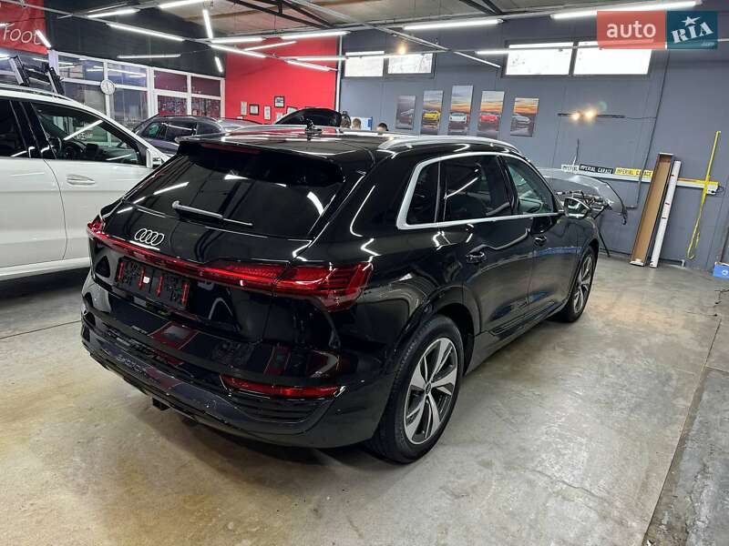 Audi Q8 e-tron 2023
