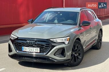 Внедорожник / Кроссовер Audi Q8 e-tron 2023 в Киеве