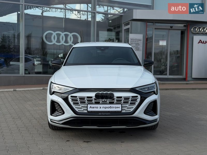 Внедорожник / Кроссовер Audi Q8 e-tron 2023 в Хмельницком