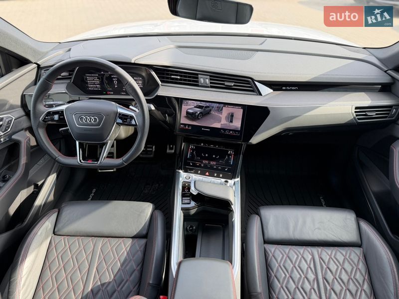 Внедорожник / Кроссовер Audi Q8 e-tron 2023 в Хмельницком