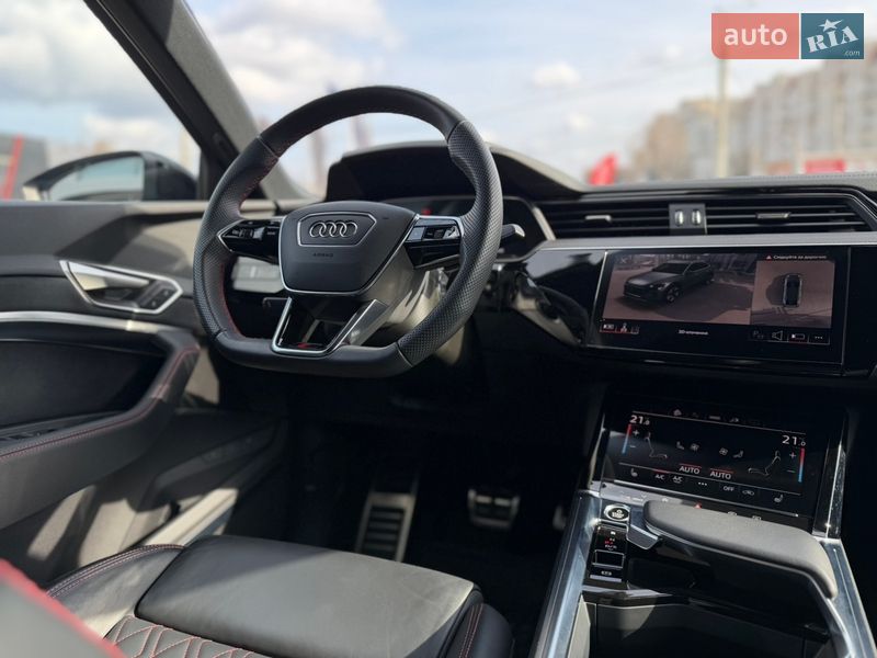 Внедорожник / Кроссовер Audi Q8 e-tron 2023 в Хмельницком