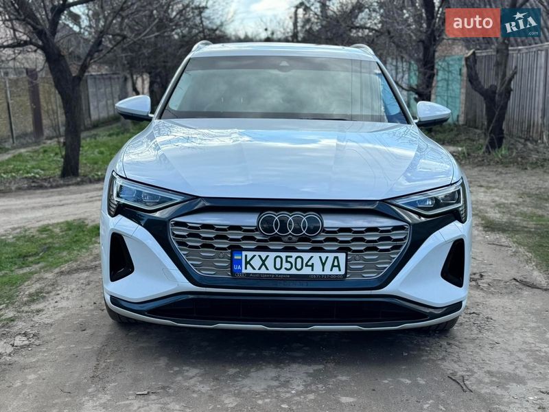 Внедорожник / Кроссовер Audi Q8 e-tron 2023 в Харькове