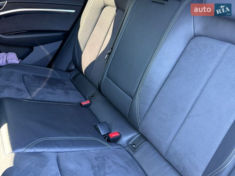 Внедорожник / Кроссовер Audi Q8 e-tron 2023 в Одессе