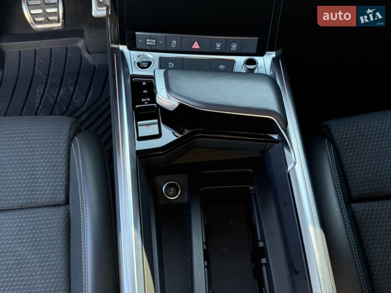 Внедорожник / Кроссовер Audi Q8 e-tron 2023 в Одессе