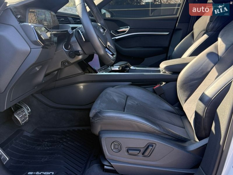 Внедорожник / Кроссовер Audi Q8 e-tron 2023 в Одессе