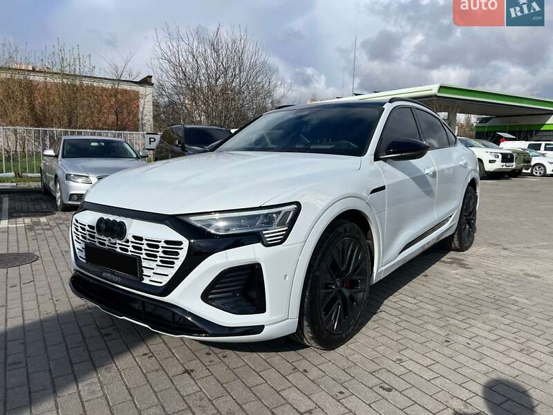 Audi Q8 e-tron 2023