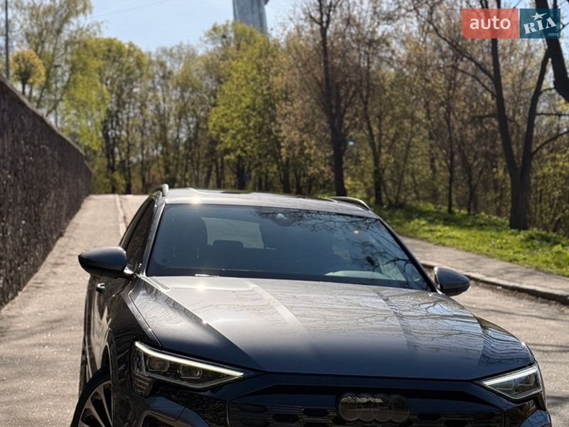 Внедорожник / Кроссовер Audi Q8 e-tron 2024 в Киеве