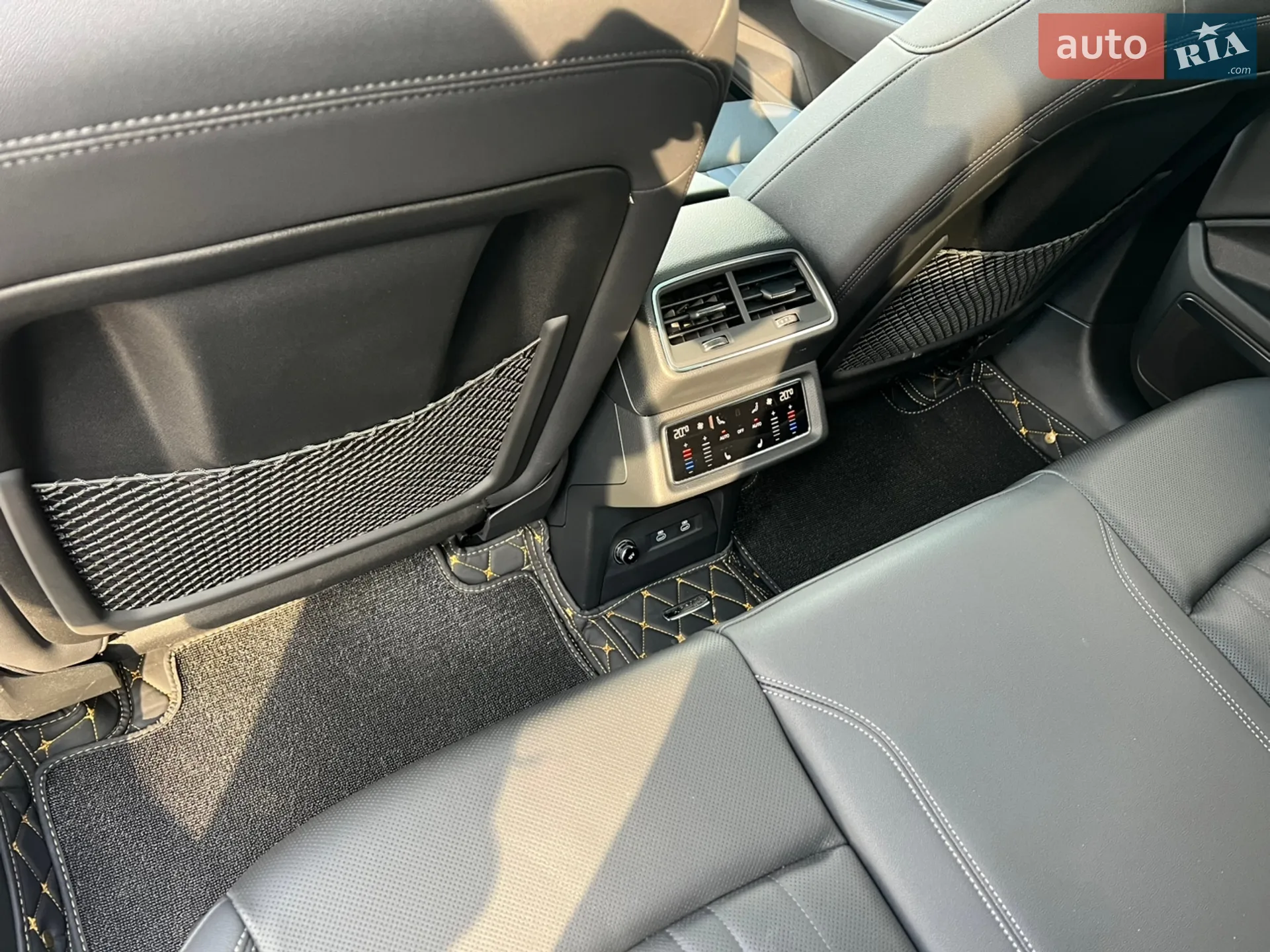 2023 Audi Q8 - мініатюра 25