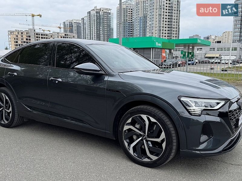 Внедорожник / Кроссовер Audi Q8 e-tron 2024 в Киеве