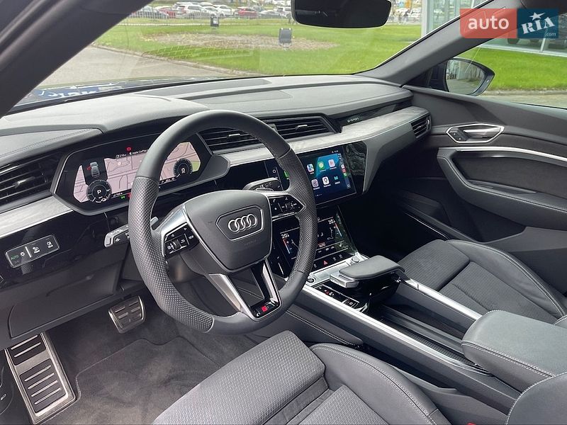 Внедорожник / Кроссовер Audi Q8 e-tron 2024 в Киеве