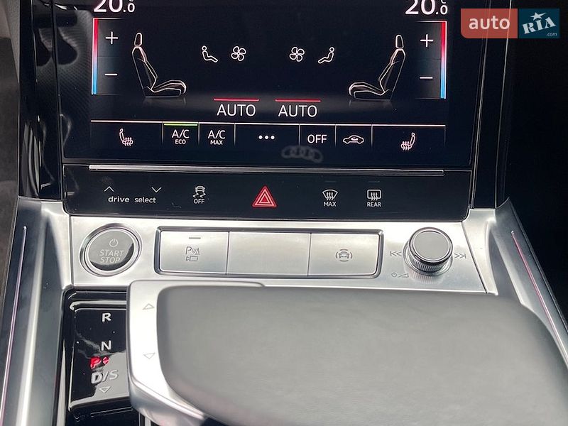 Внедорожник / Кроссовер Audi Q8 e-tron 2024 в Киеве