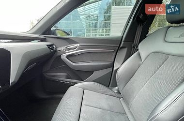 Внедорожник / Кроссовер Audi Q8 e-tron 2024 в Киеве