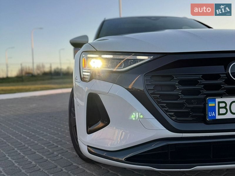 Внедорожник / Кроссовер Audi Q8 e-tron 2023 в Львове