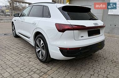 Внедорожник / Кроссовер Audi Q8 e-tron 2023 в Ужгороде