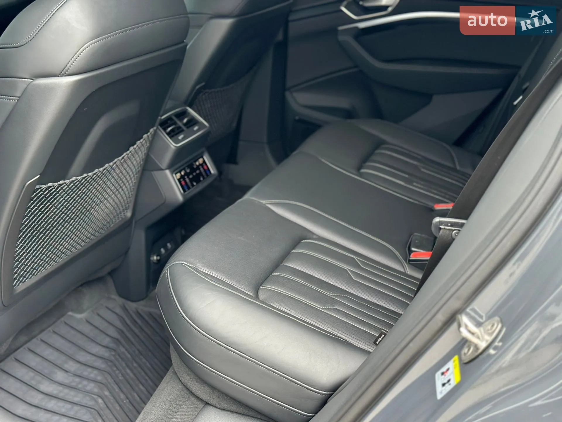 2023 Audi Q8 - мініатюра 23