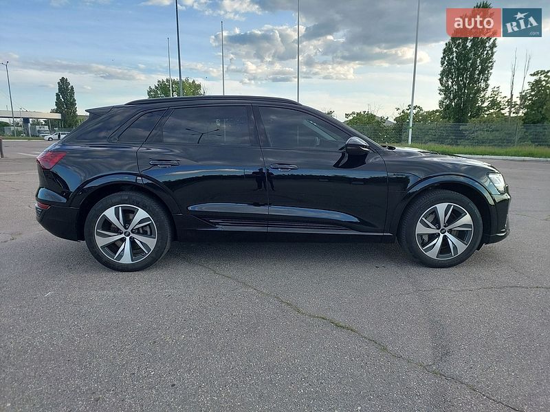 Позашляховик / Кросовер Audi Q8 e-tron 2023 в Харкові фото 6 Позашляховик / Кросовер Audi Q8 e-tron 2023 в Харкові