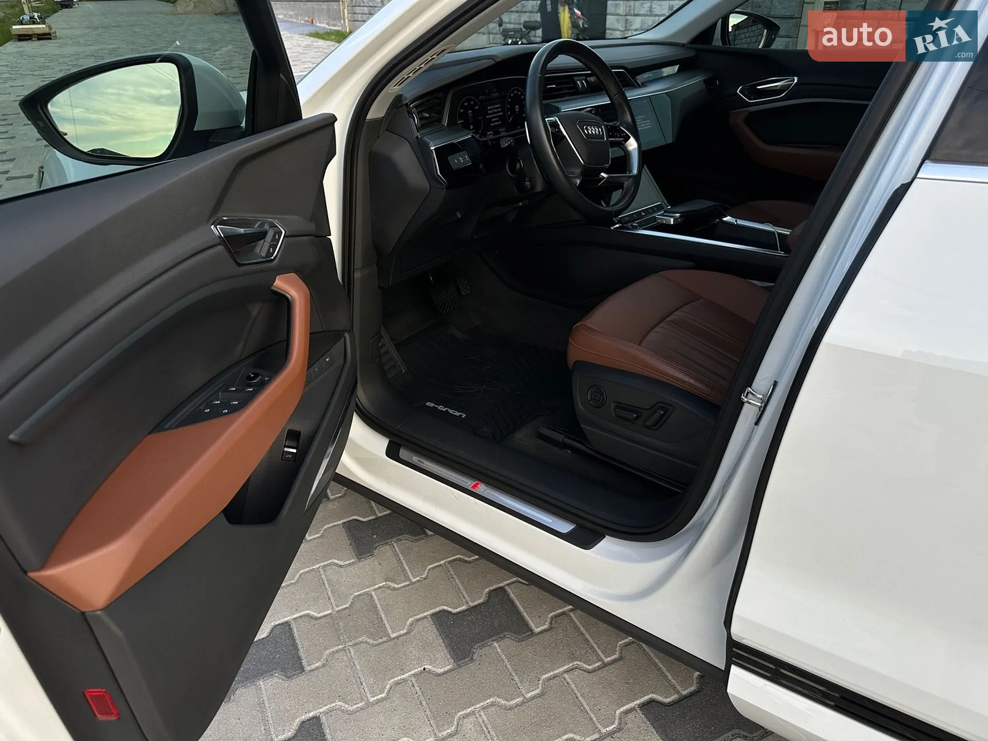 2023 Audi Q8 - мініатюра 8