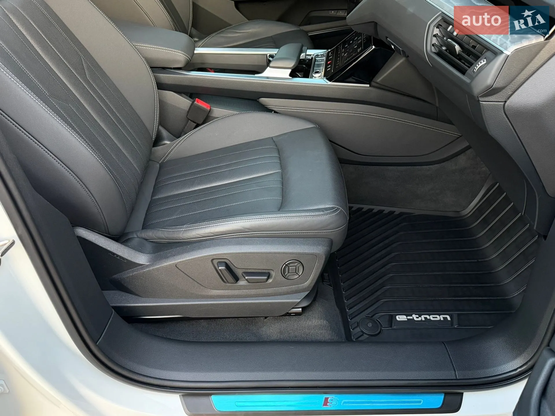 2023 Audi Q8 - мініатюра 72