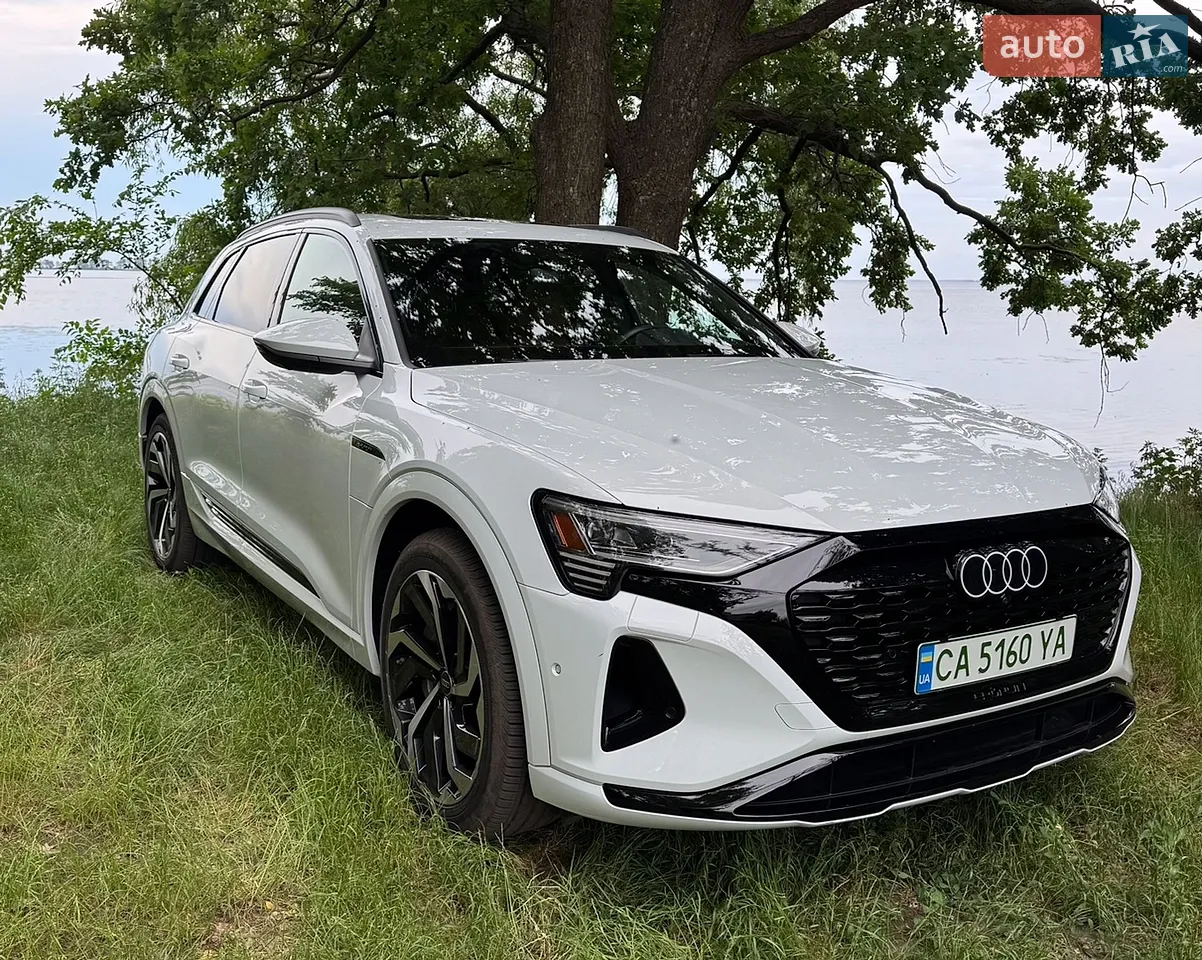 Audi Q8 e-tron 2023
