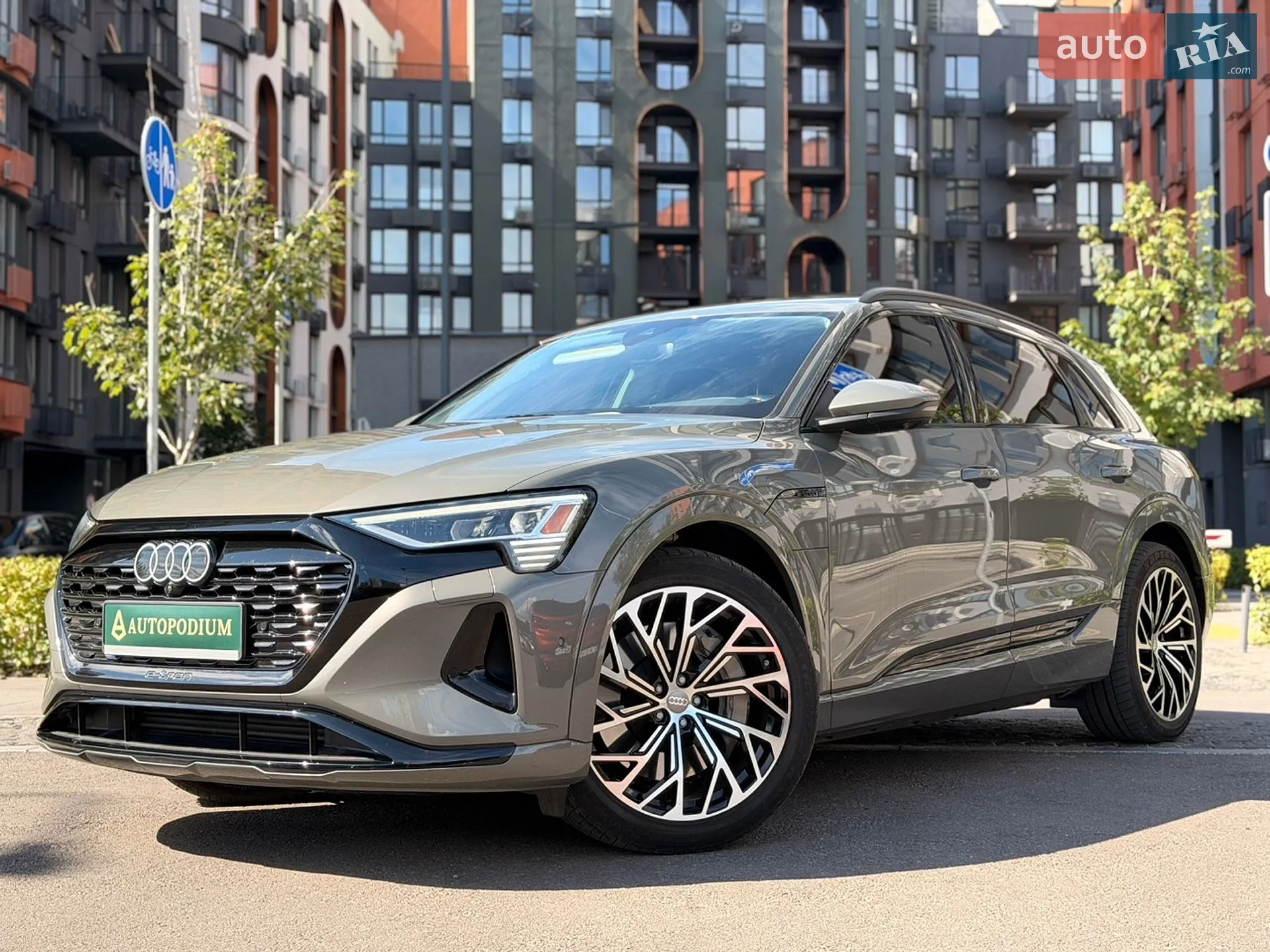 2023 Audi Q8 - мініатюра 2