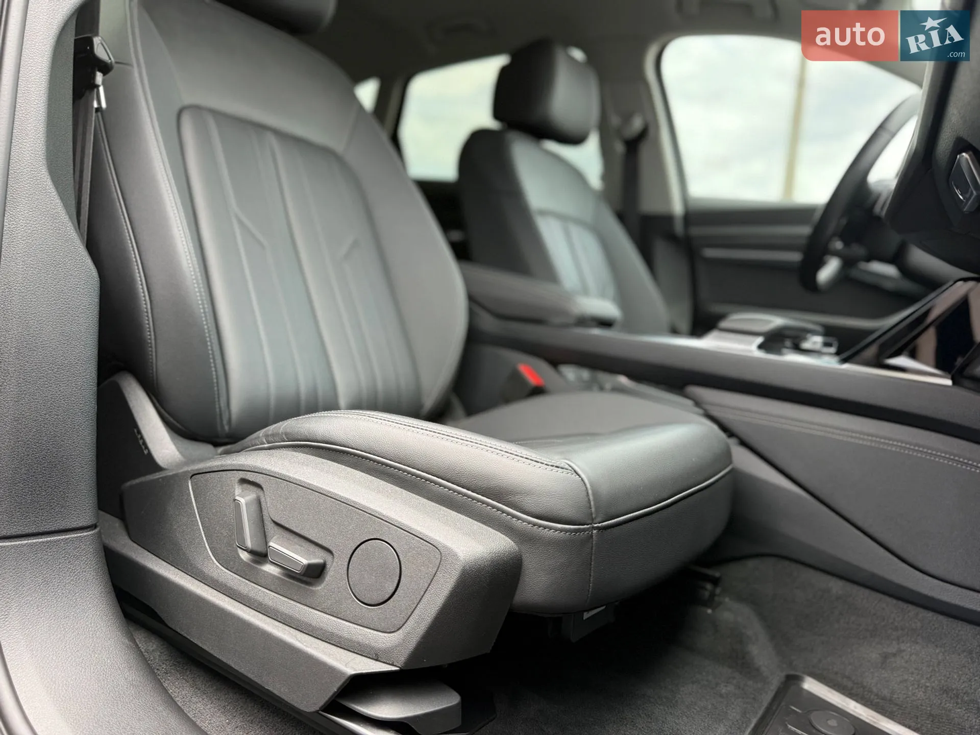 2023 Audi Q8 - мініатюра 16