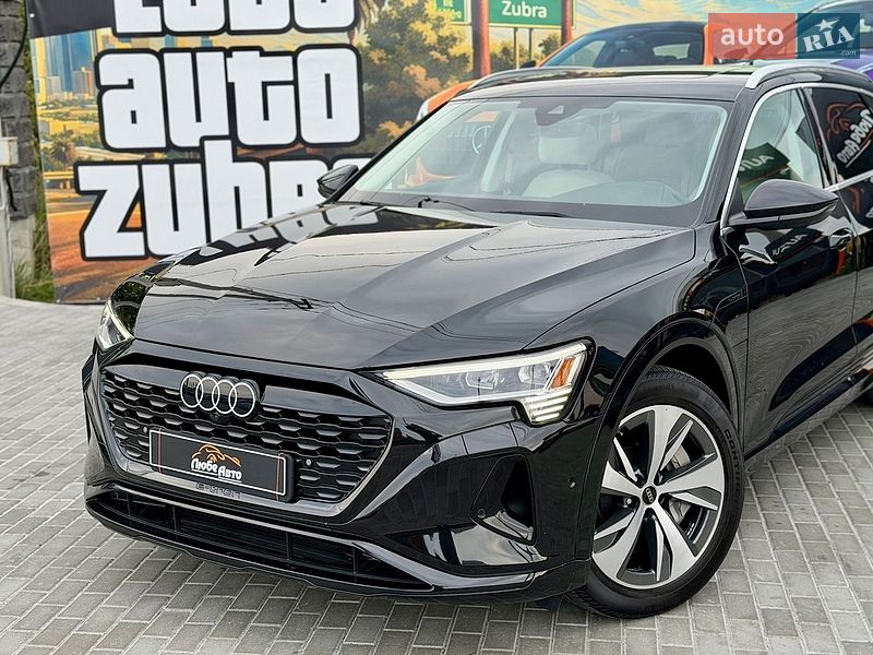 Внедорожник / Кроссовер Audi Q8 e-tron 2023 в Львове