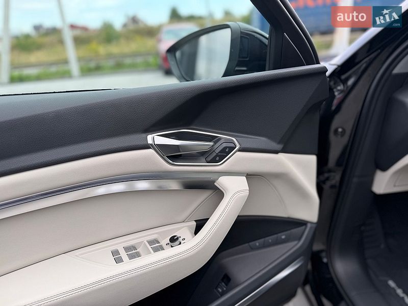 Внедорожник / Кроссовер Audi Q8 e-tron 2023 в Львове