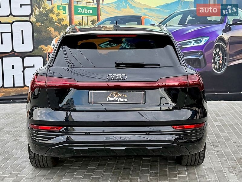 Внедорожник / Кроссовер Audi Q8 e-tron 2023 в Львове