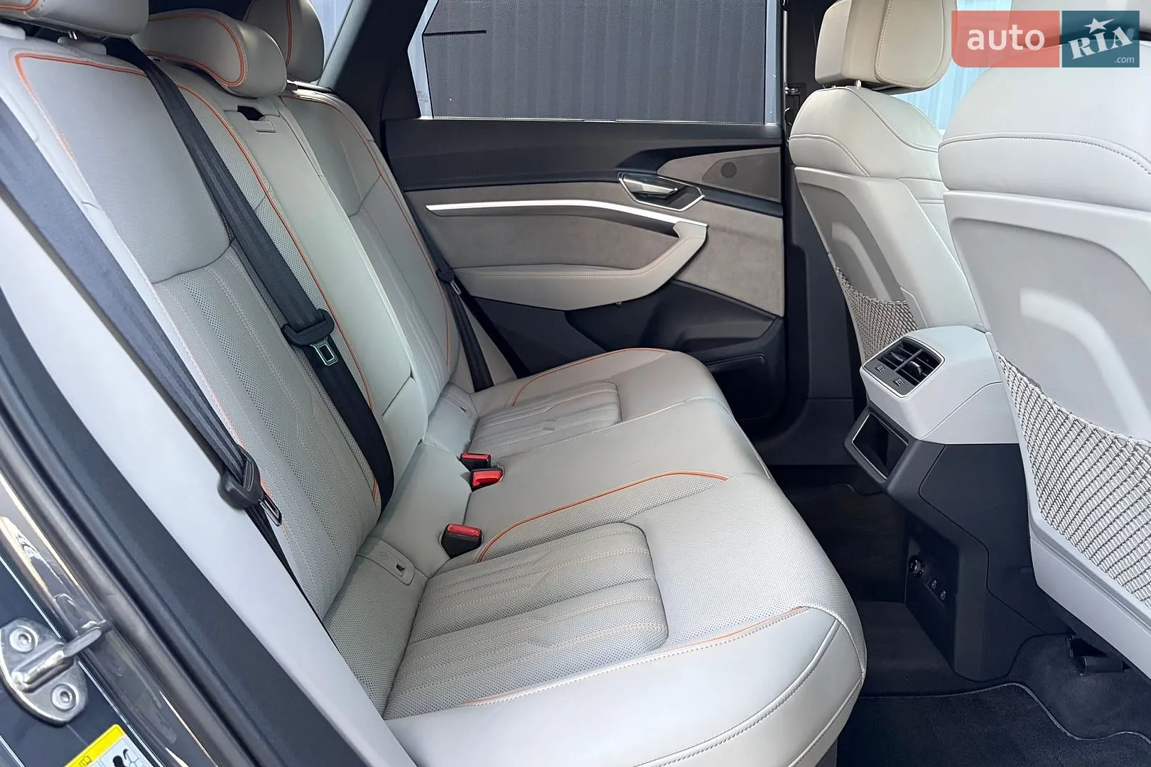 2023 Audi Q8 - мініатюра 24