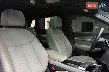 Внедорожник / Кроссовер Audi Q8 e-tron 2023 в Ивано-Франковске