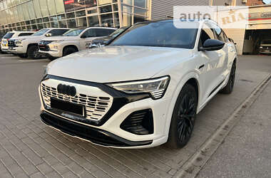 Позашляховик / Кросовер Audi Q8 Sportback e-tron 2023 в Полтаві