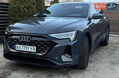 Внедорожник / Кроссовер Audi Q8 Sportback e-tron 2023 в 