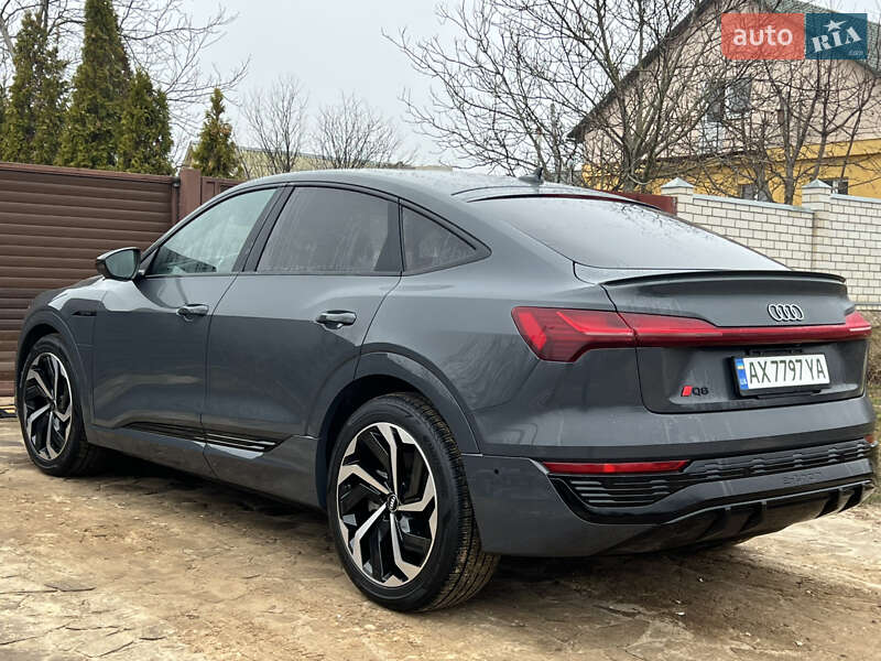 Внедорожник / Кроссовер Audi Q8 Sportback e-tron 2023 в Харькове