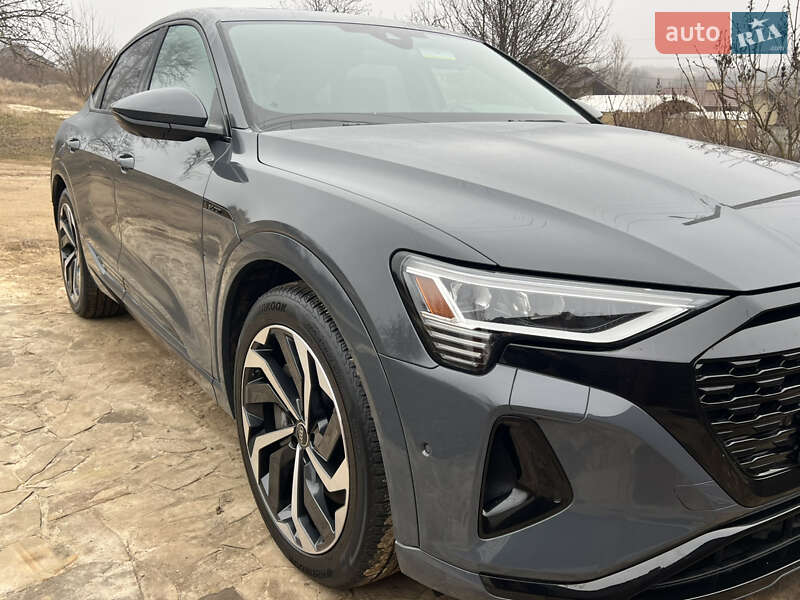 Внедорожник / Кроссовер Audi Q8 Sportback e-tron 2023 в Харькове