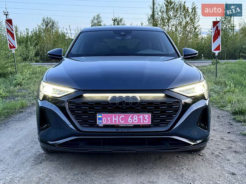 Audi Q8 Sportback e-tron 2023