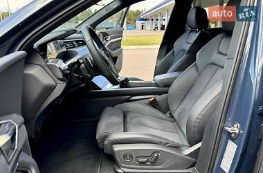 Внедорожник / Кроссовер Audi Q8 Sportback e-tron 2024 в 