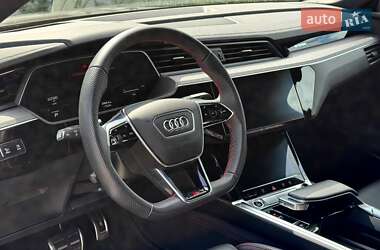 Внедорожник / Кроссовер Audi Q8 Sportback e-tron 2023 в 