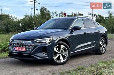 Позашляховик / Кросовер Audi Q8 Sportback e-tron 2024 в Києві