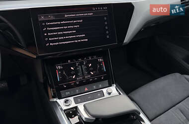 Внедорожник / Кроссовер Audi Q8 Sportback e-tron 2024 в 