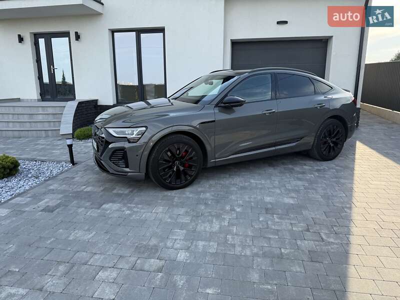 Внедорожник / Кроссовер Audi Q8 Sportback e-tron 2023 в Черновцах