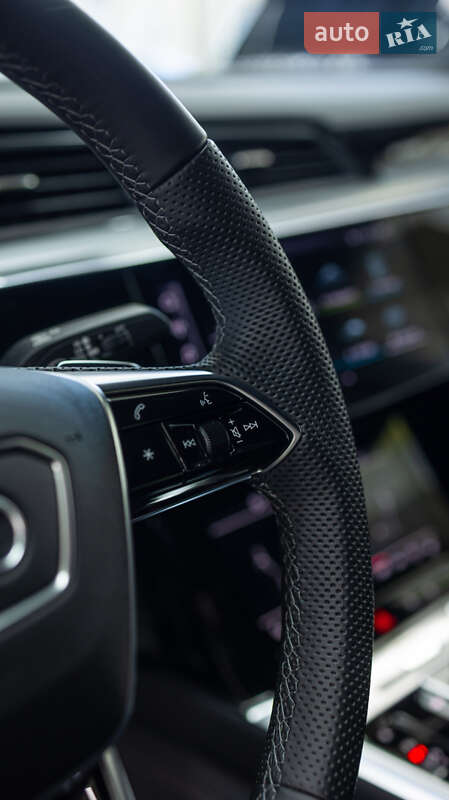 Внедорожник / Кроссовер Audi Q8 Sportback e-tron 2023 в Черновцах фото 15 Внедорожник / Кроссовер Audi Q8 Sportback e-tron 2023 в Черновцах